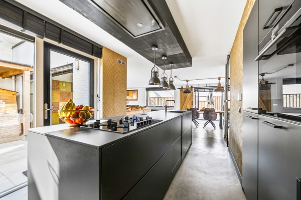 Medium property photo - Bekerstraat 12, 2492 WD The Hague